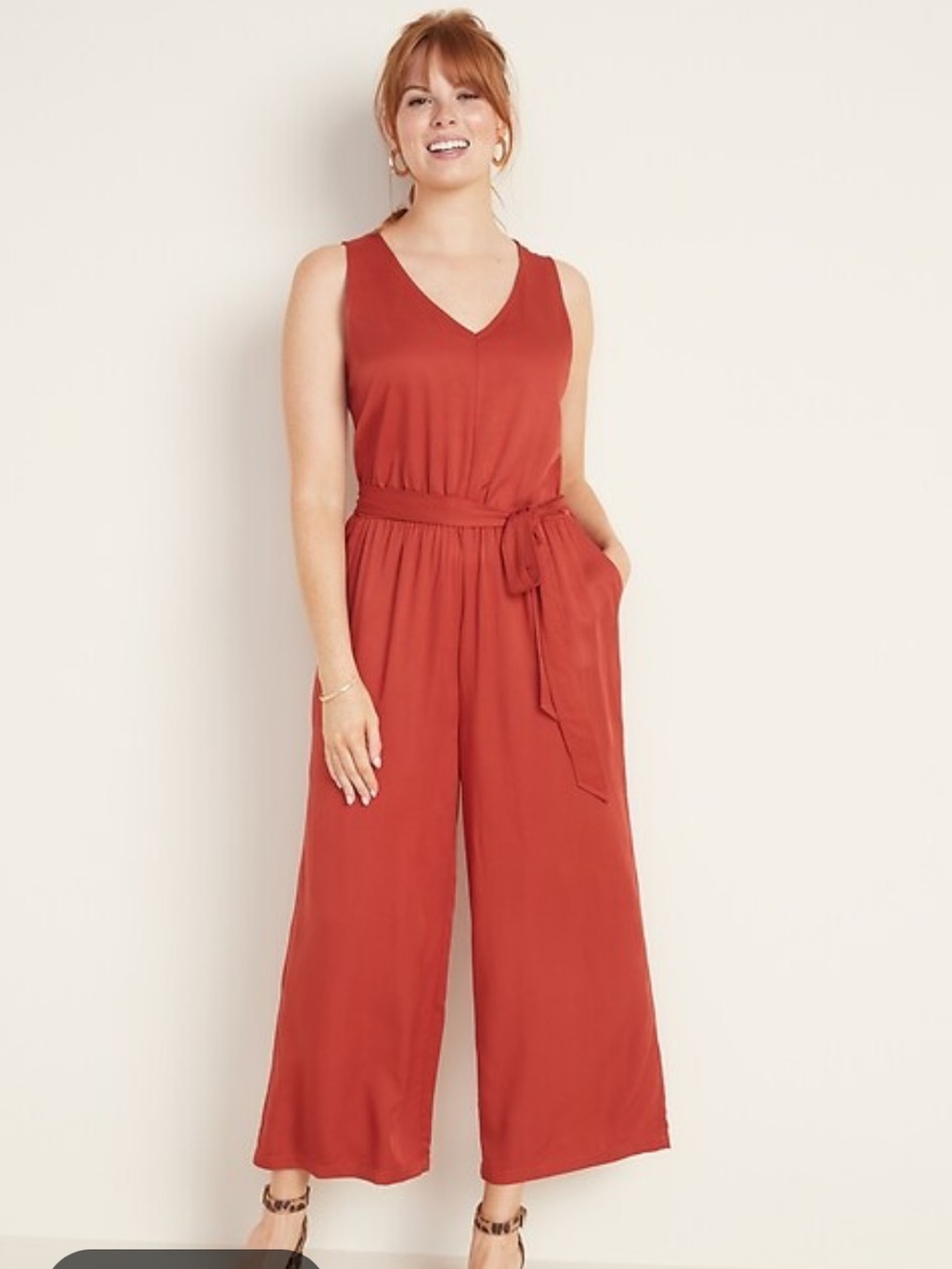 Old Navy V-Neck Tie-Belt Wide-Leg Jumpsuit in Rusty Torch Medium